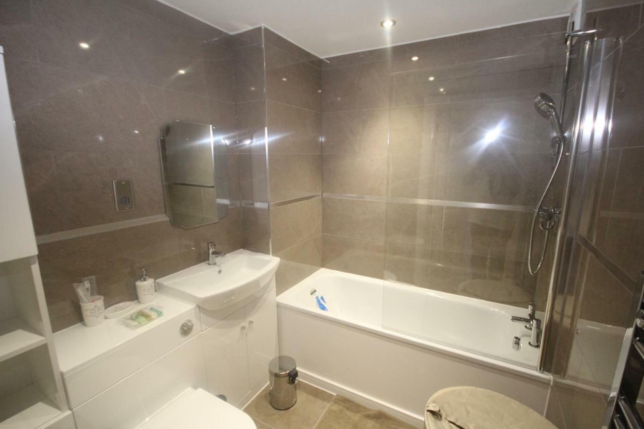Holden Court Apartments - Apt 3 West Drayton  Esterno foto